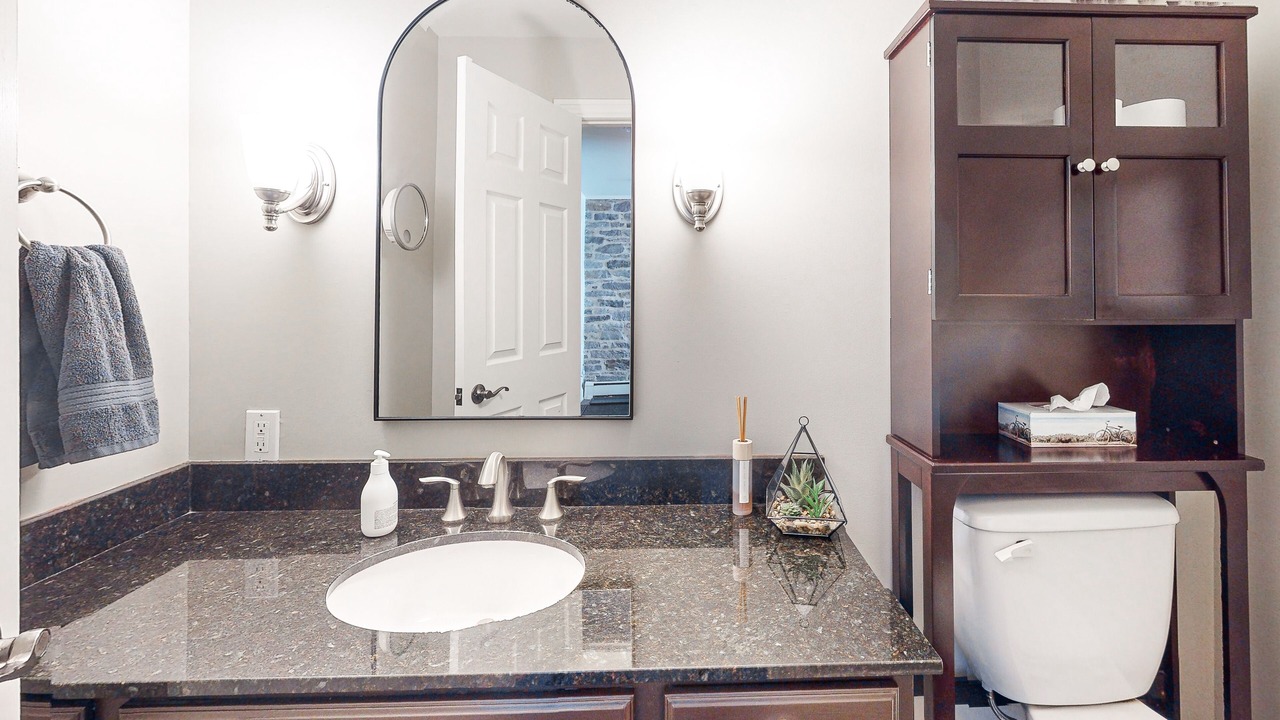 Photo of Bathroom in Brockville