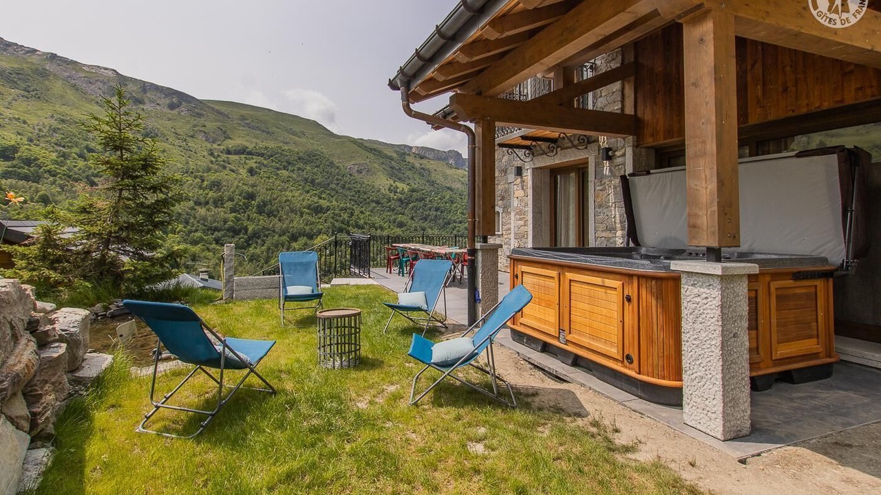 Photo of Outdoor in Praranger