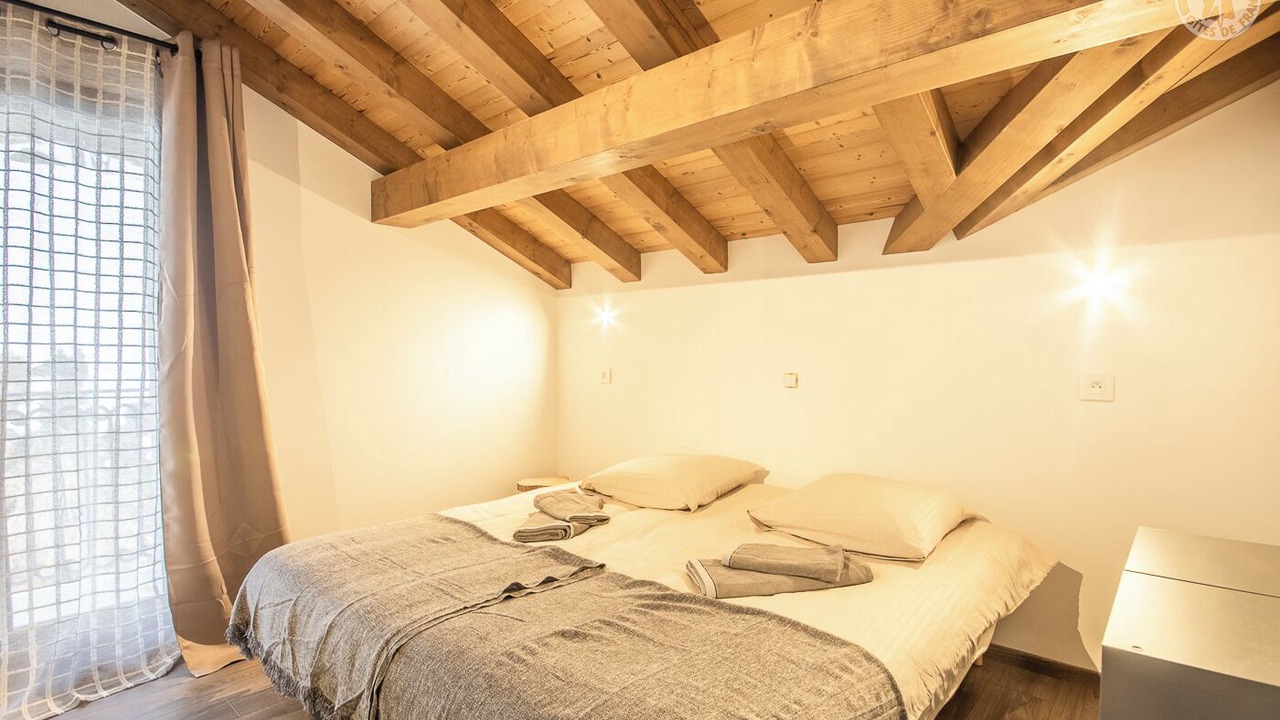 Photo of Bedroom in Praranger