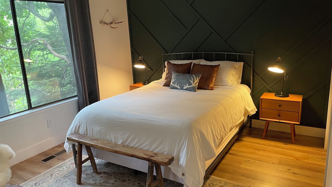 Photo of Bedroom in Pollock Pines