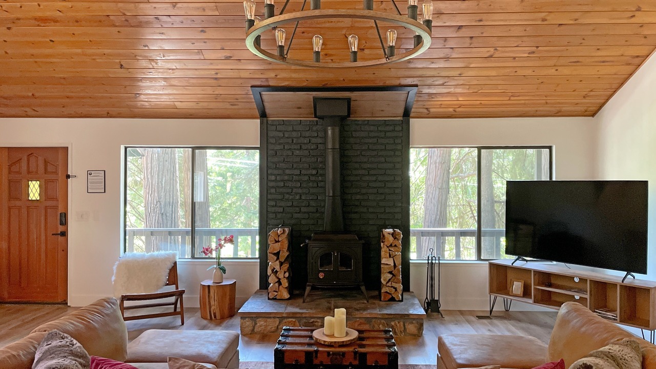 Photo of Livingroom in Pollock Pines