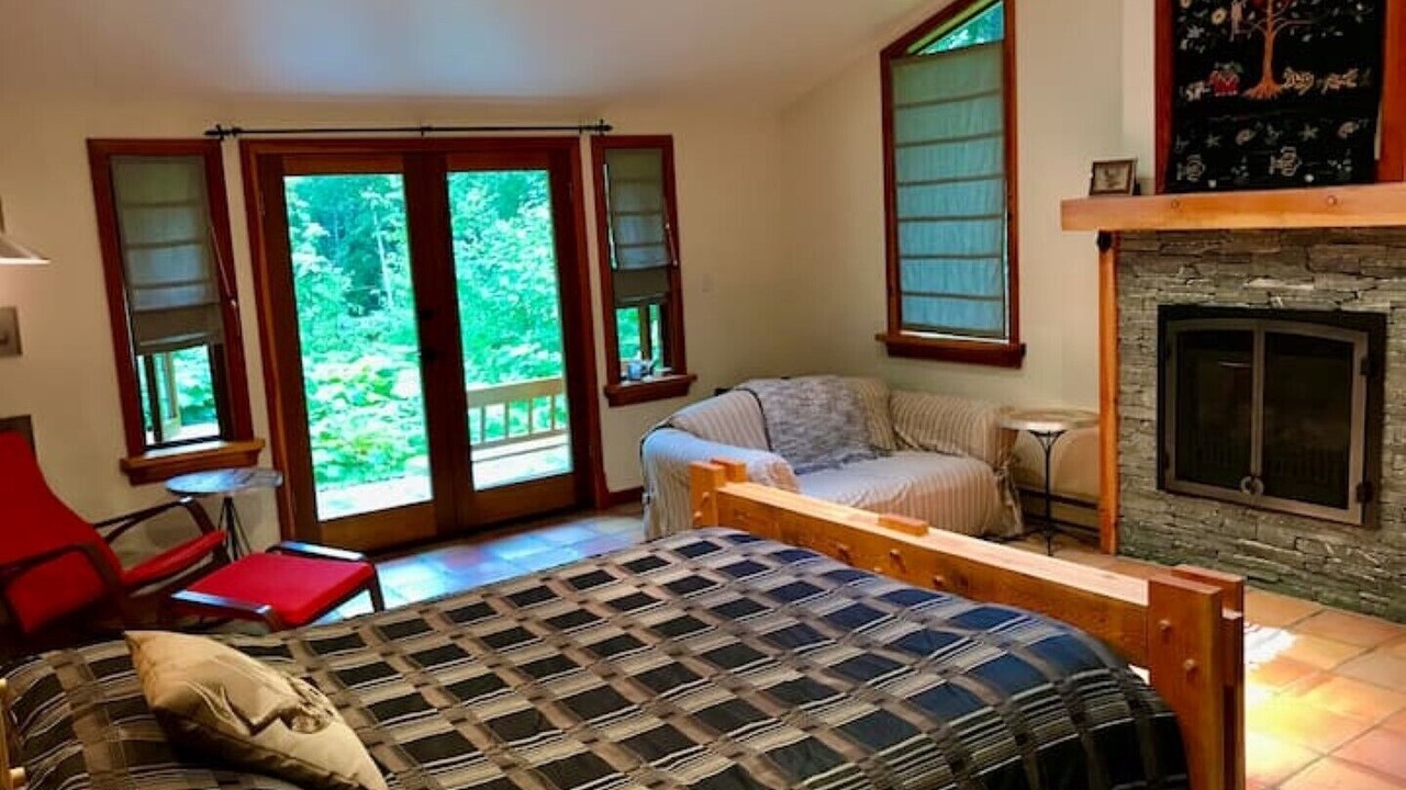 Photo of Bedroom in Kaslo