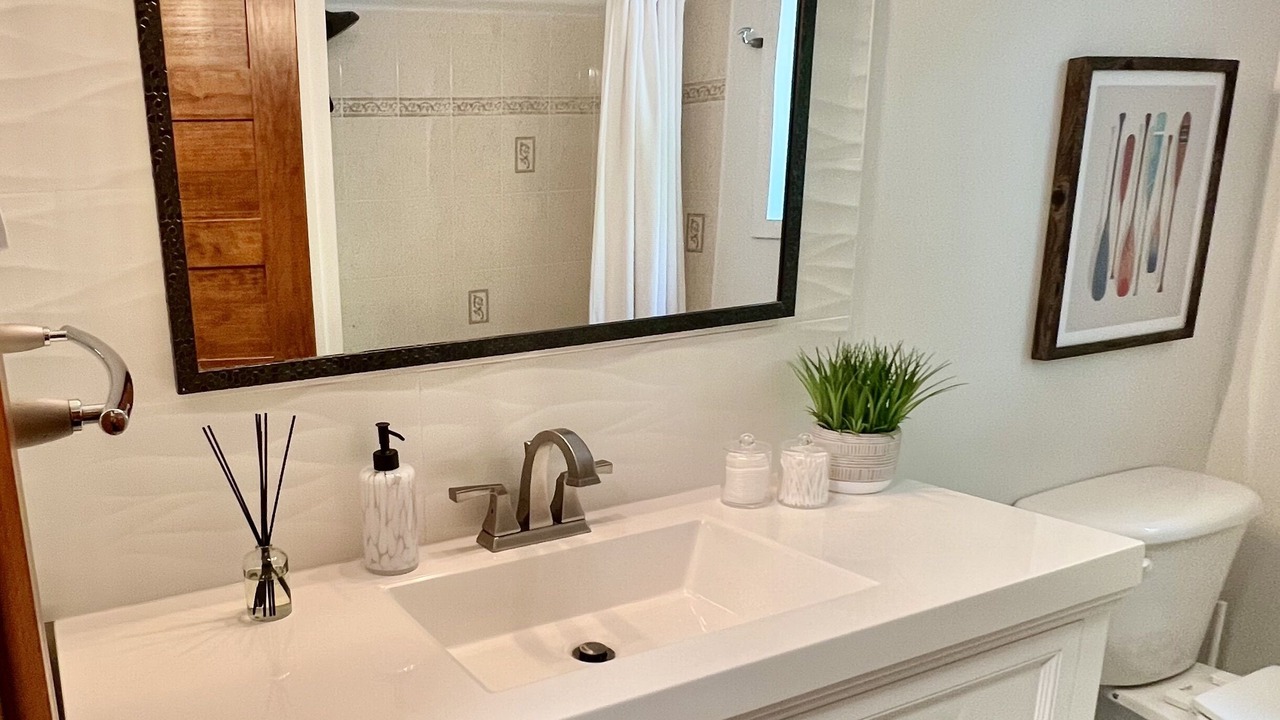 Photo of Bathroom in Whitestone