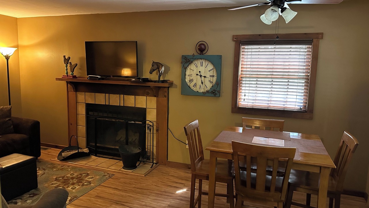 Photo of Bedroom in Laurelville