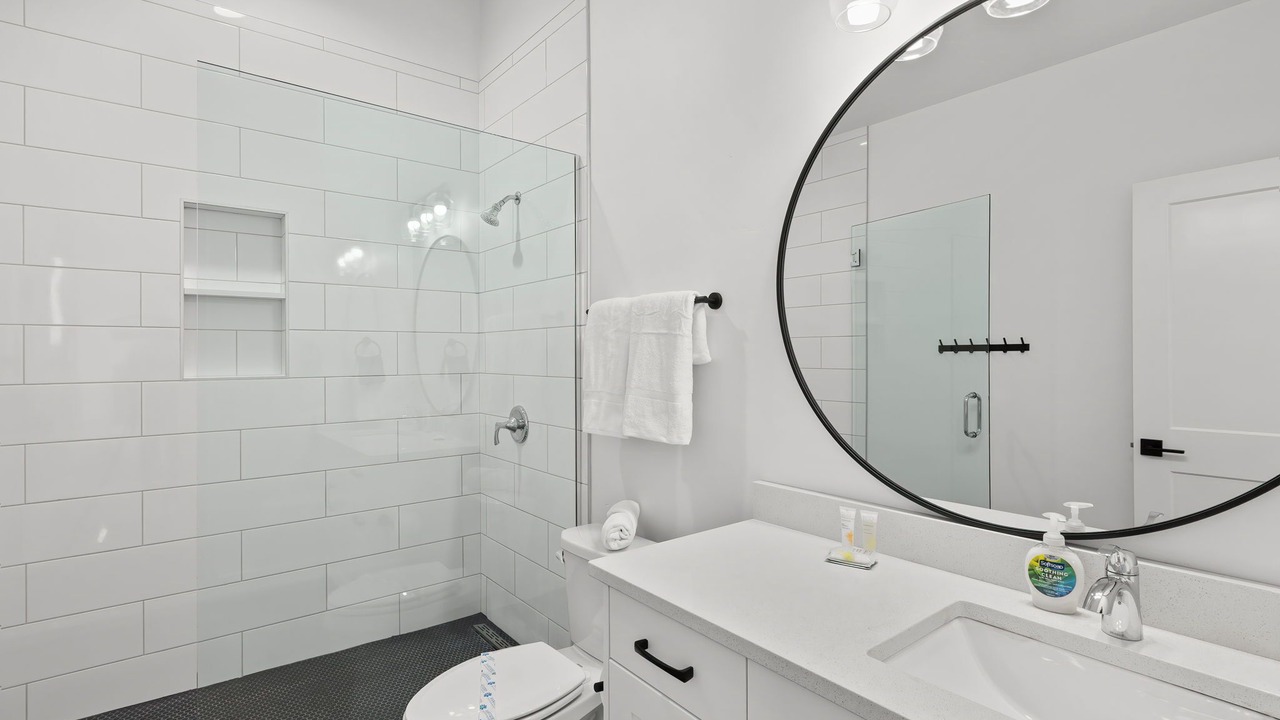Photo of Bathroom in Hurricane
