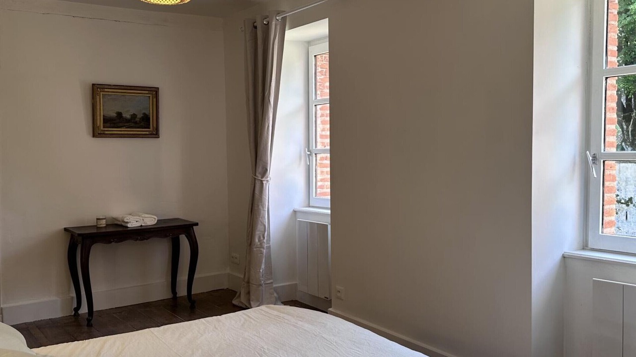 Photo of Bedroom in Jaligny-sur-Besbre