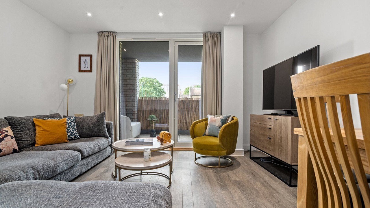 Photo of Livingroom in South Acton