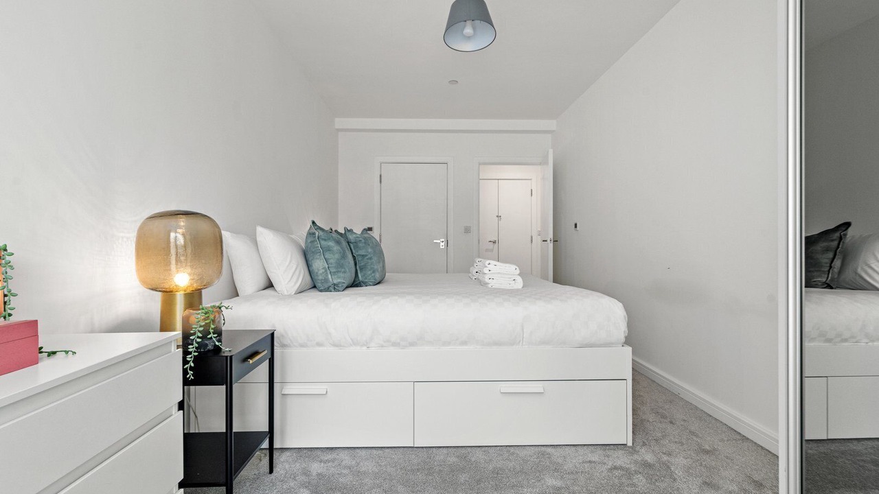 Photo of Bedroom in South Acton