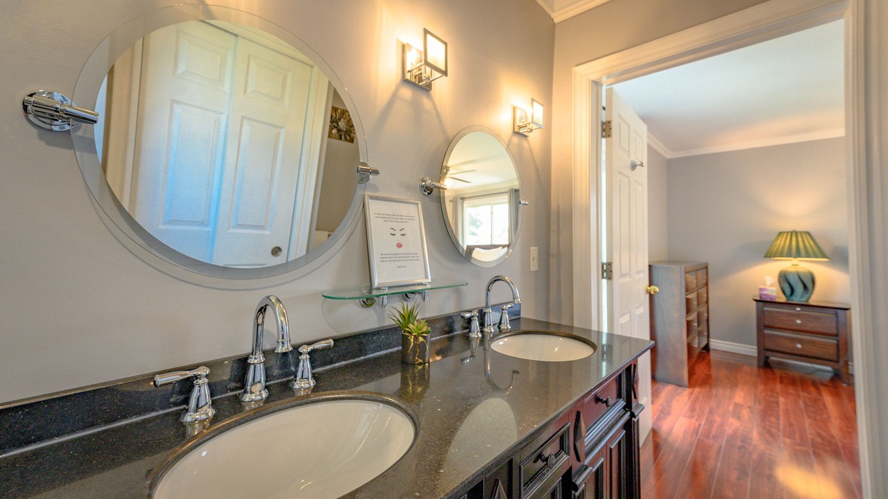 Photo of Bathroom in St. Davids