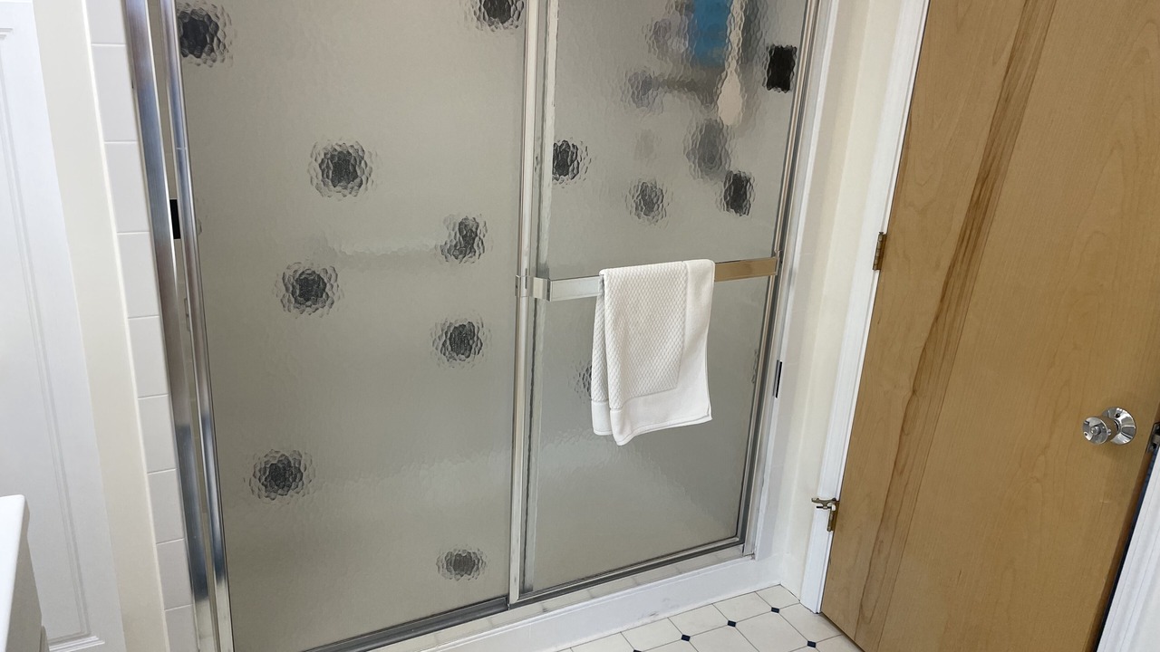 Photo of Bathroom in Mayfield