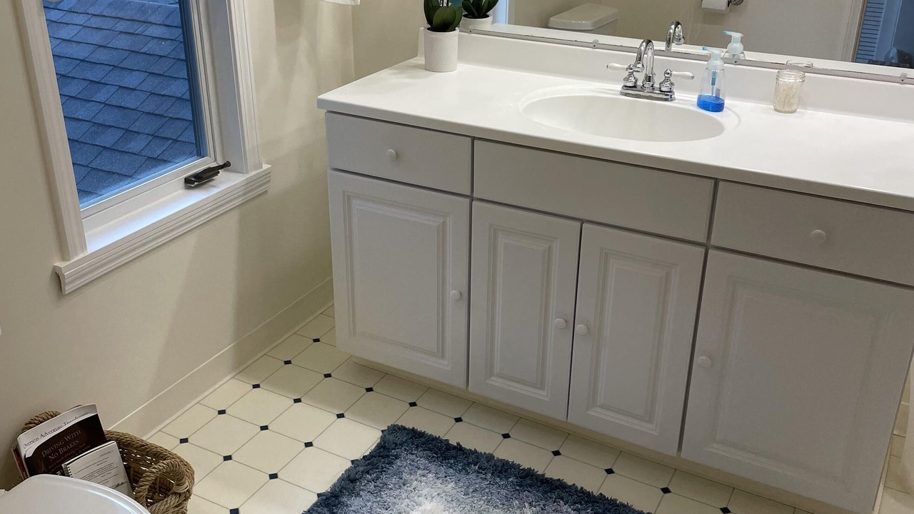 Photo of Bathroom in Mayfield