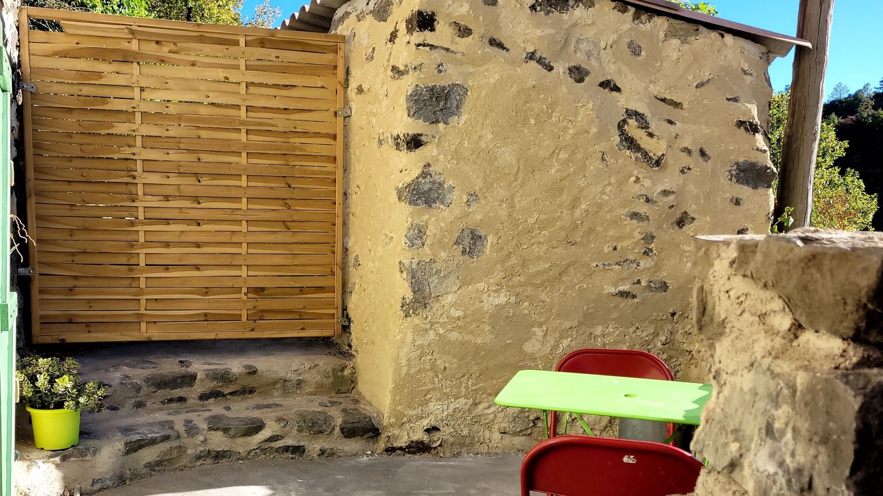 Photo of Patio Balcony in Prugnanes