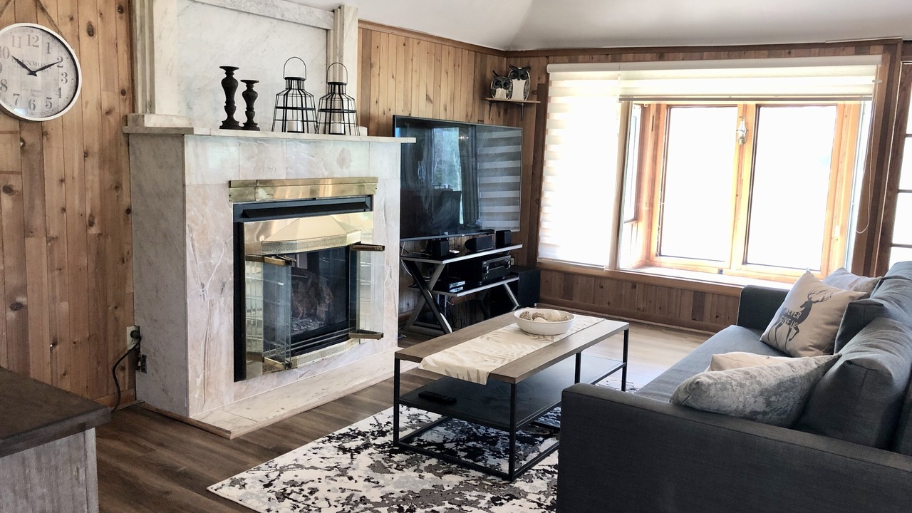 Photo of Livingroom in Fort Erie