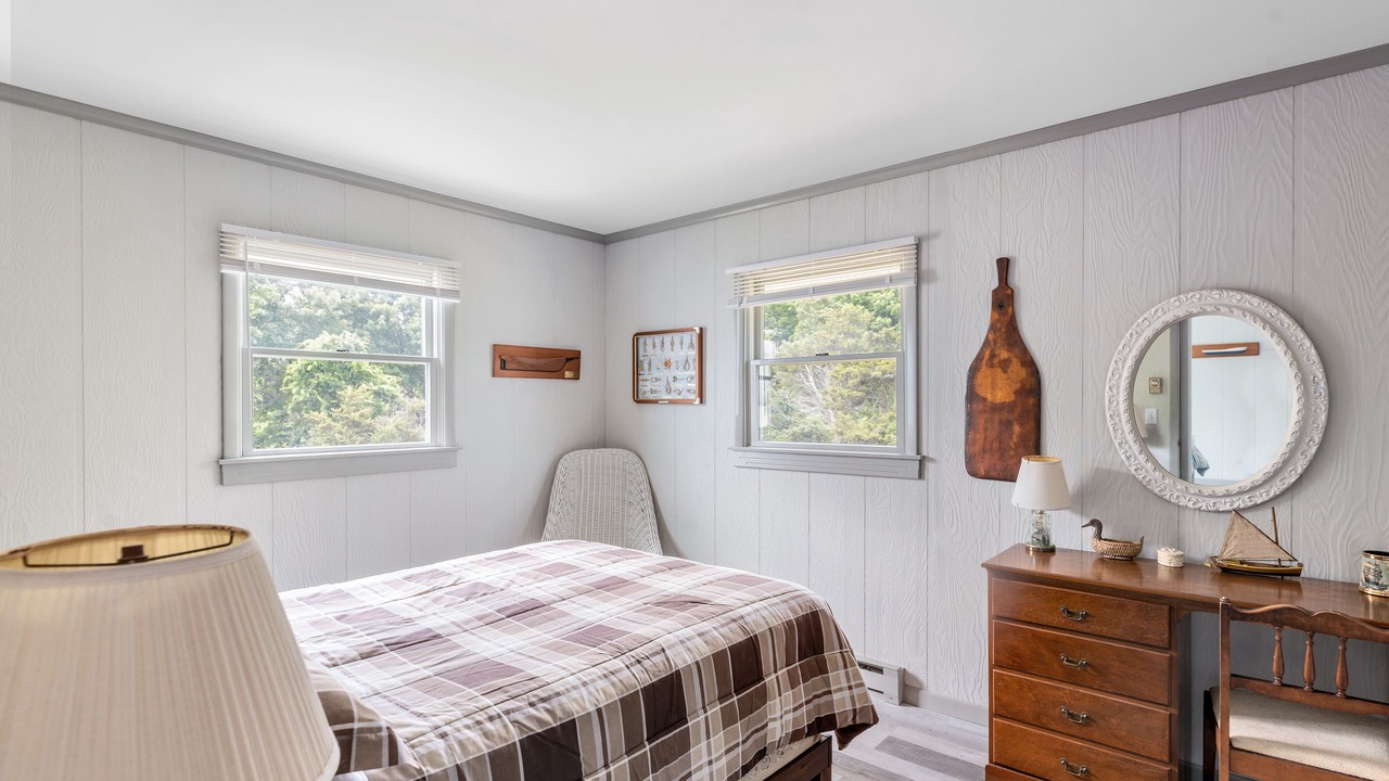 Photo of Bedroom in Southold