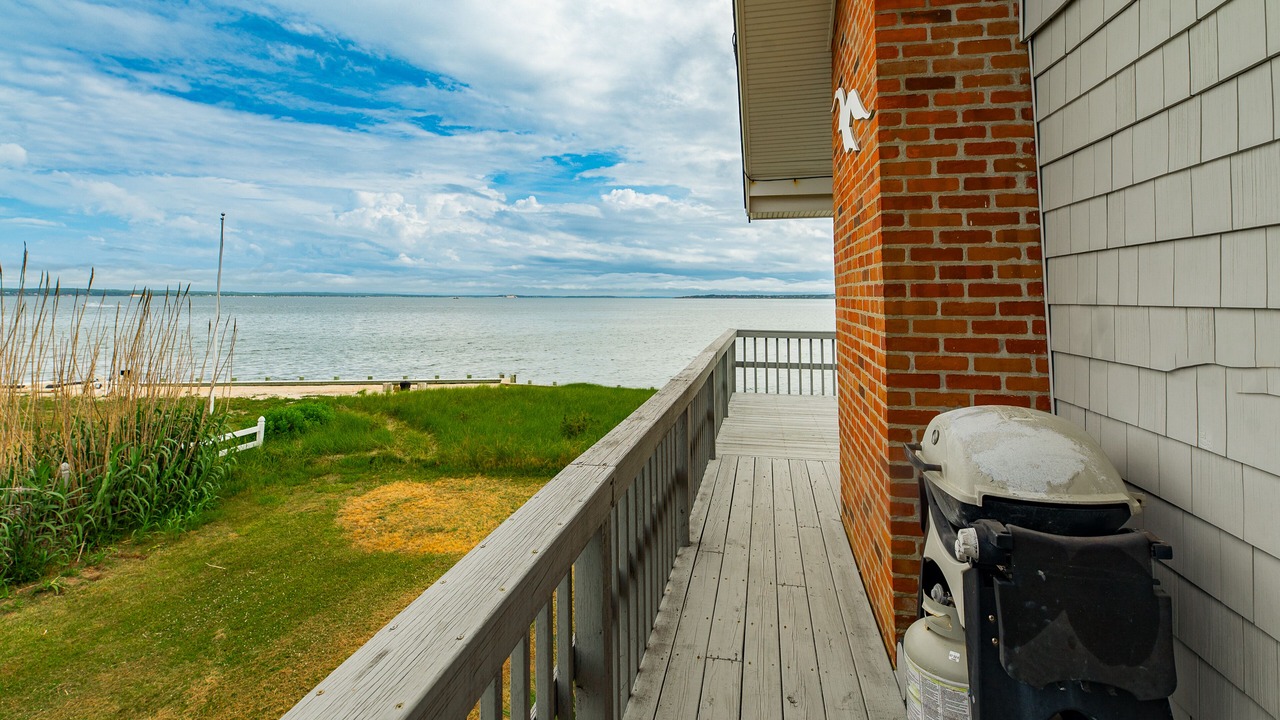 Photo of Patio Balcony in Southold