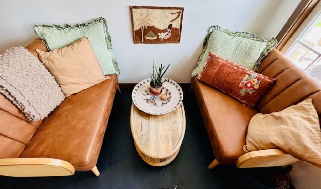 Photo of Livingroom in Guilford