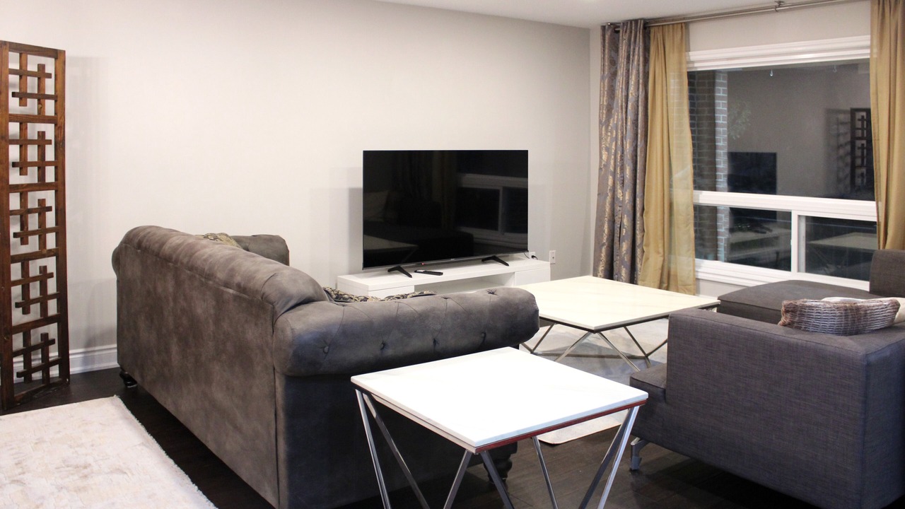 Photo of Livingroom in Pickering