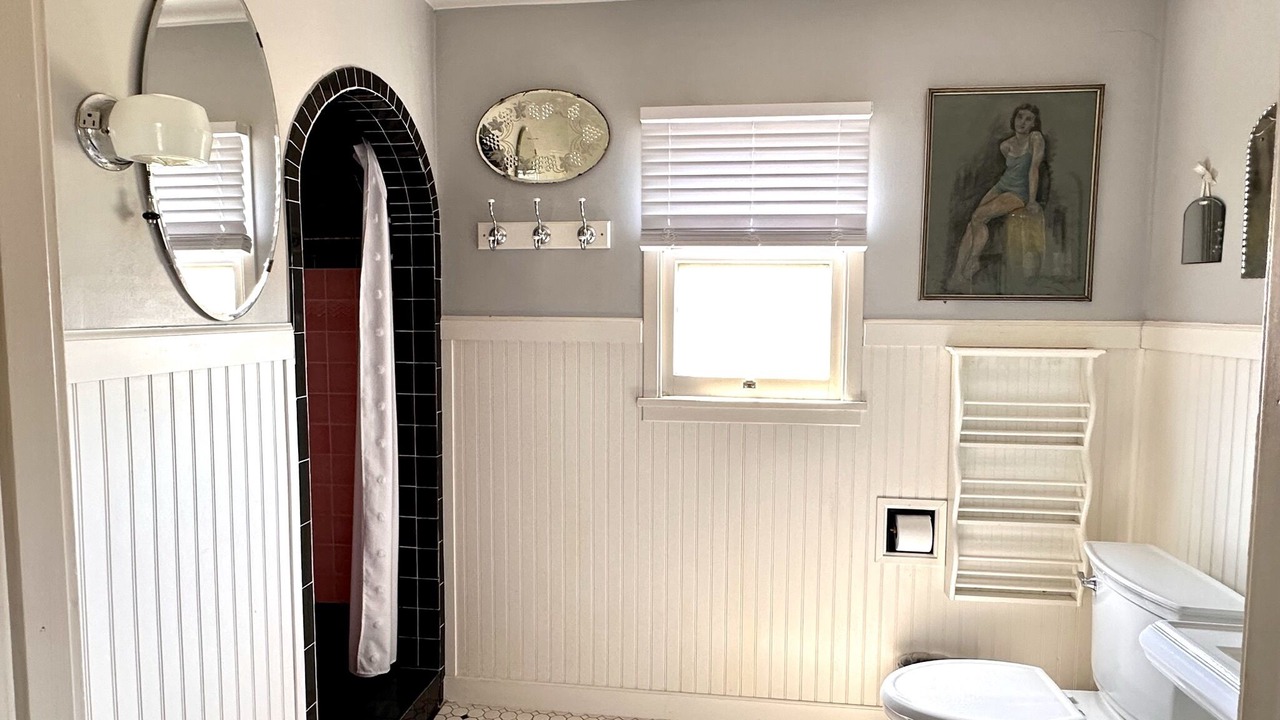 Photo of Bathroom in Lompoc