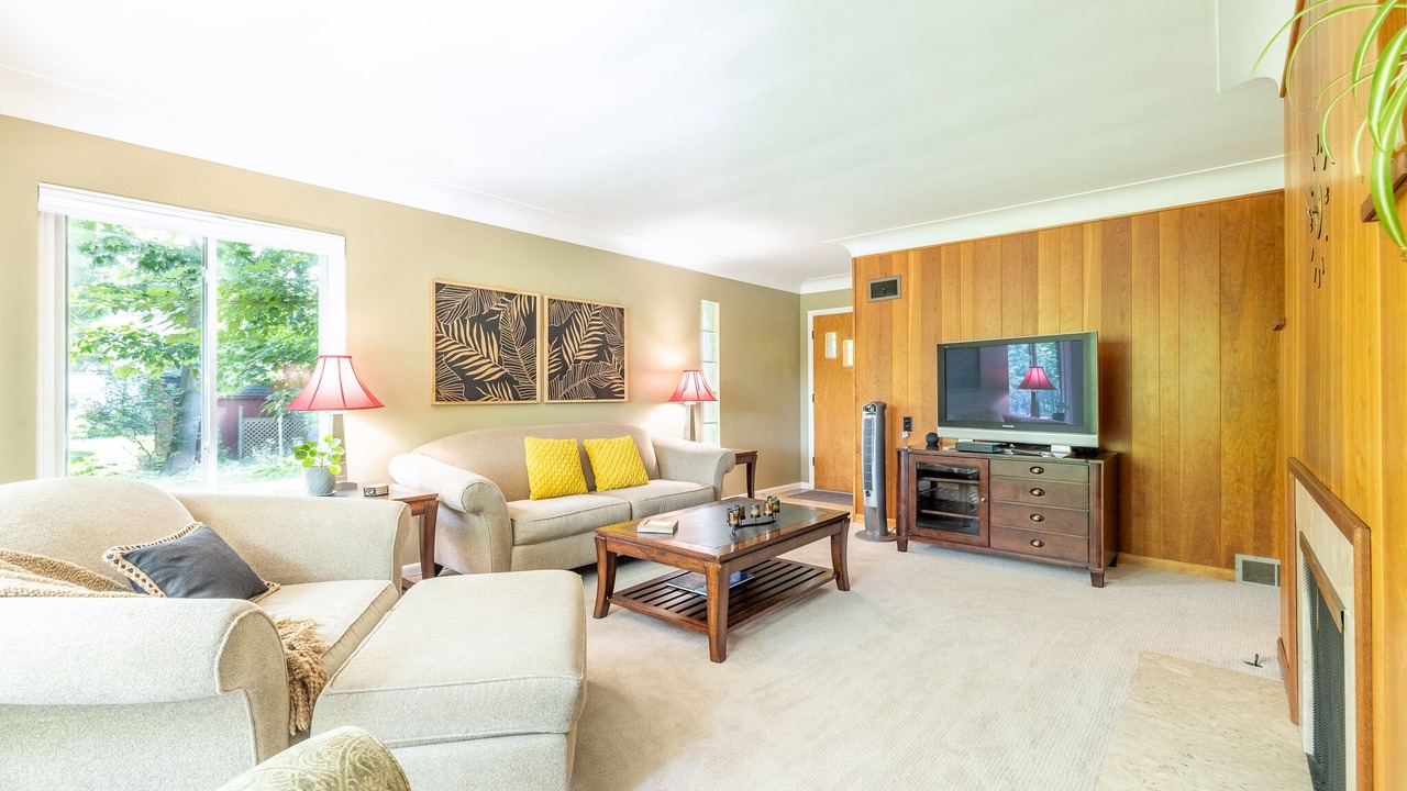 Photo of Livingroom in Dexter
