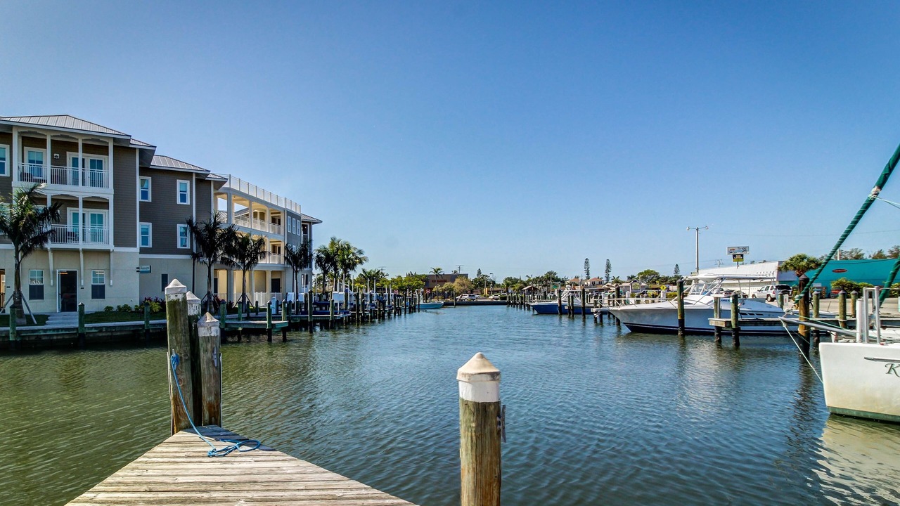 Photo of Others in Anna Maria