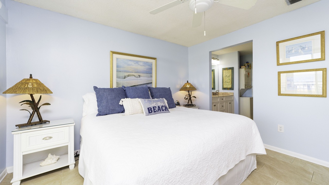 Photo of Bedroom in Crescent Beach