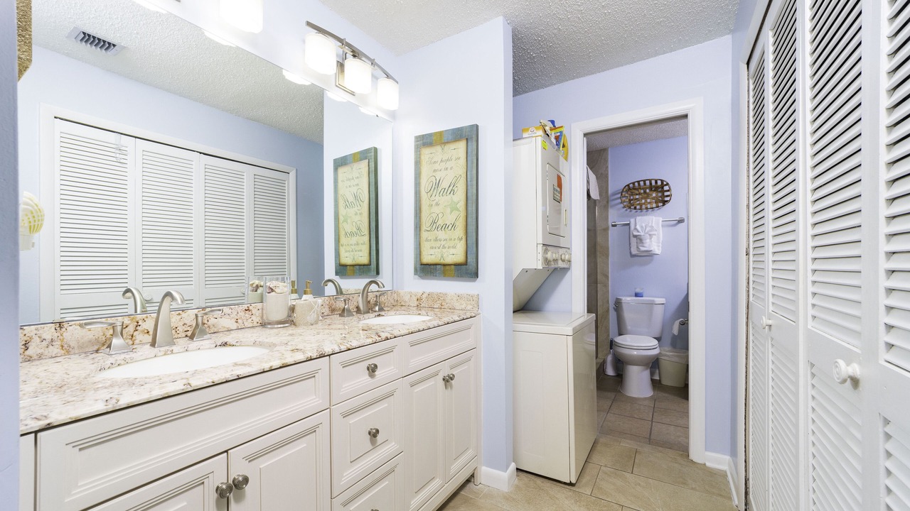 Photo of Bathroom in Crescent Beach