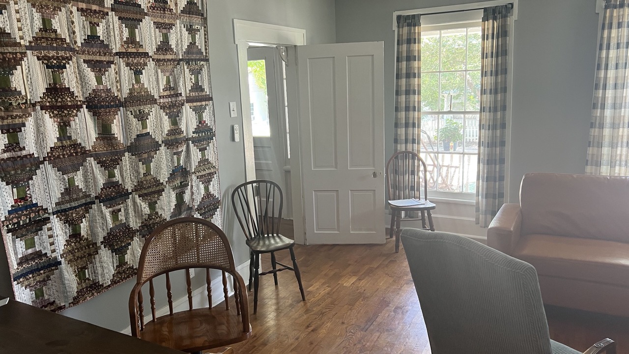 Photo of Livingroom in Caledonia