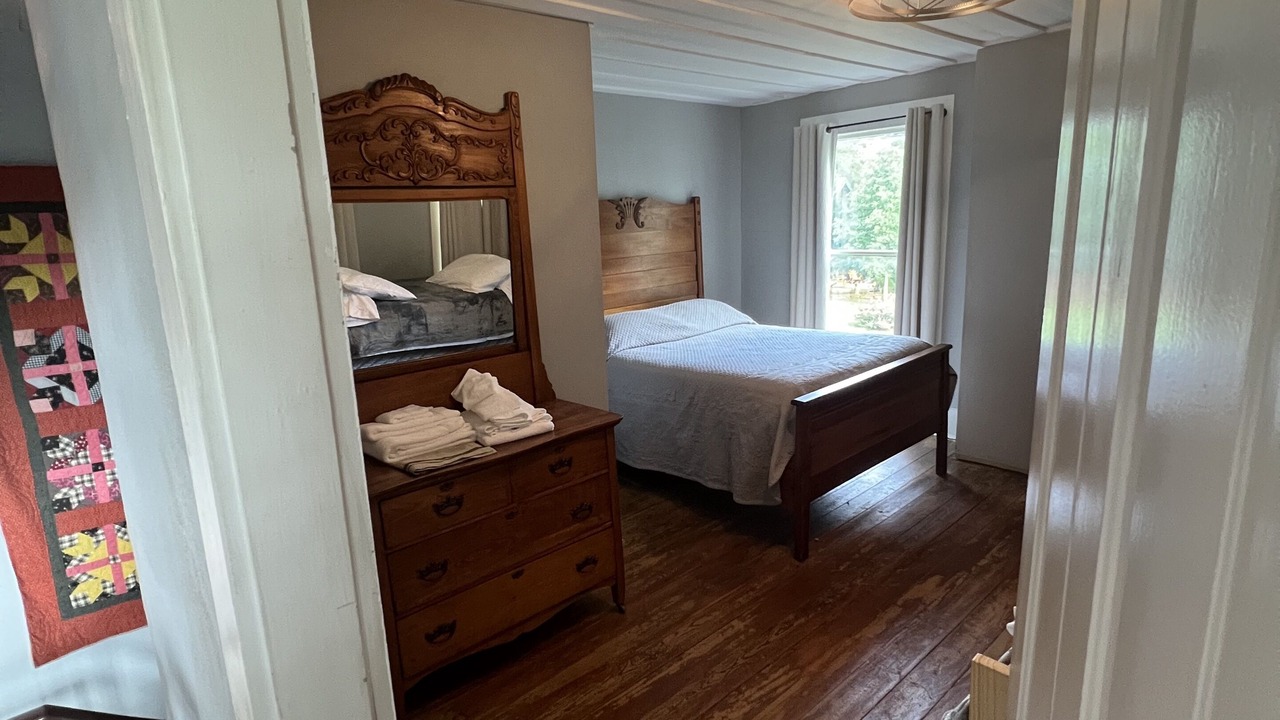 Photo of Bedroom in Caledonia
