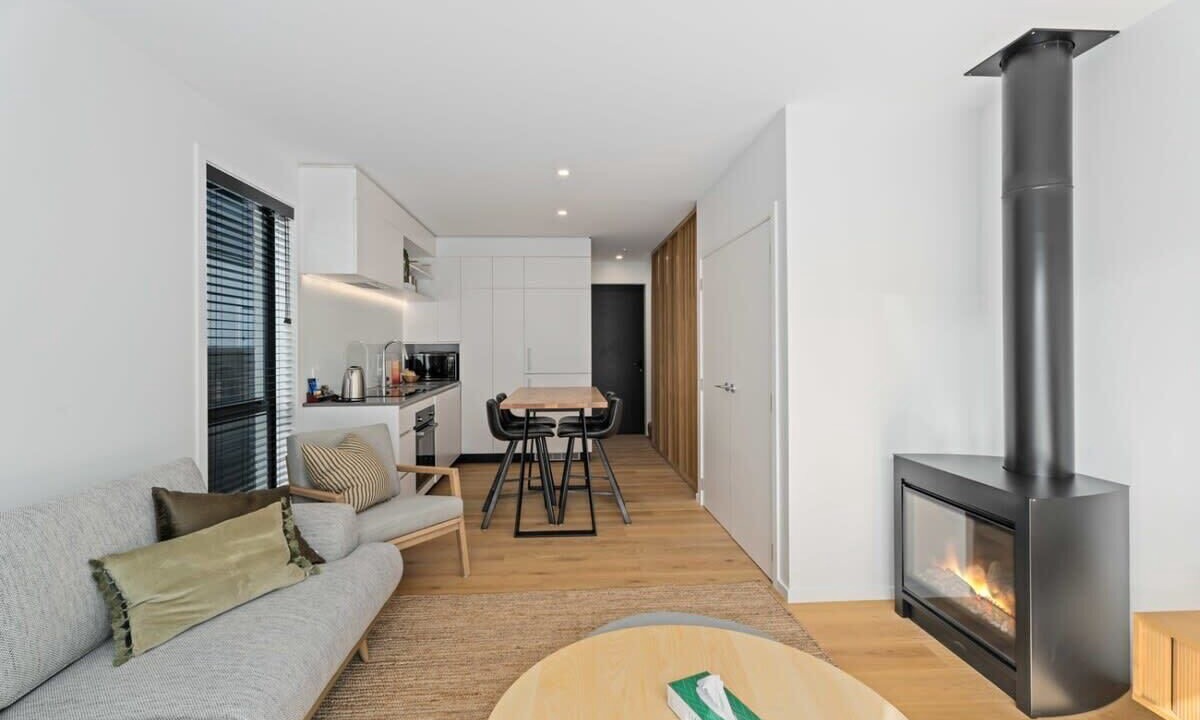 Photo of Livingroom in Albert Town