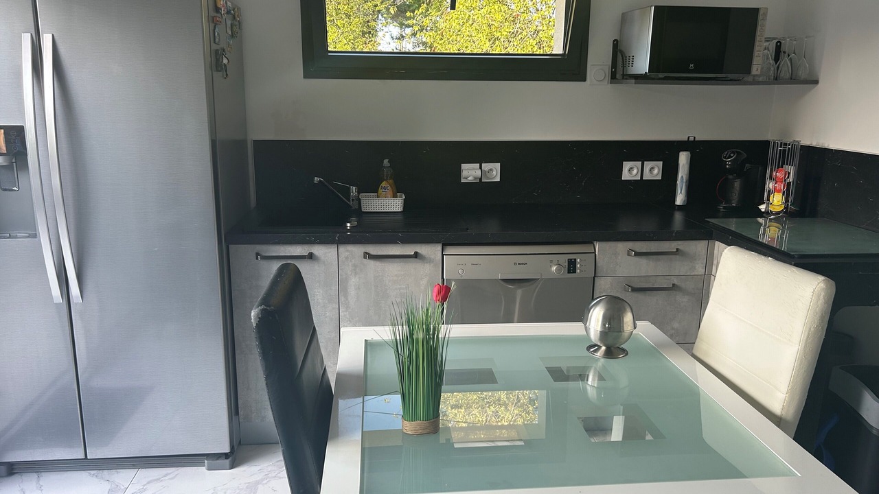 Photo of Kitchen in Saint-Loubes