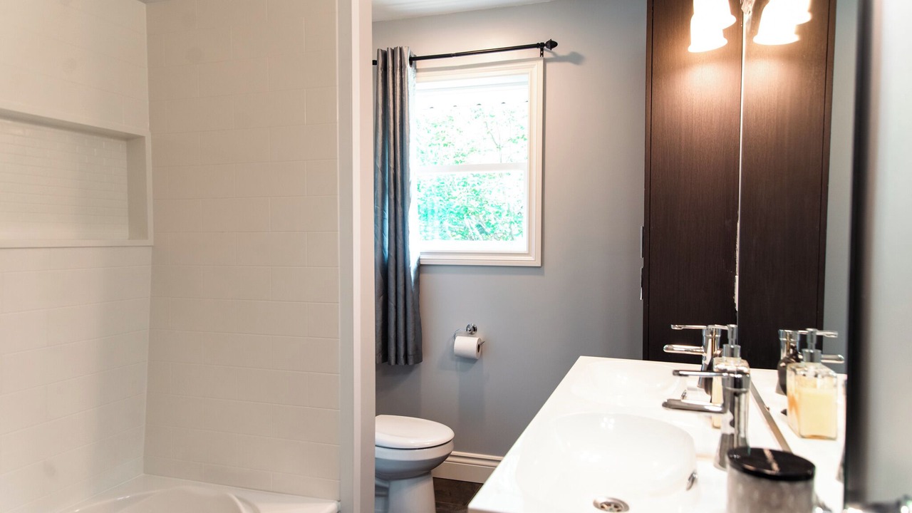 Photo of Bathroom in Nipissing