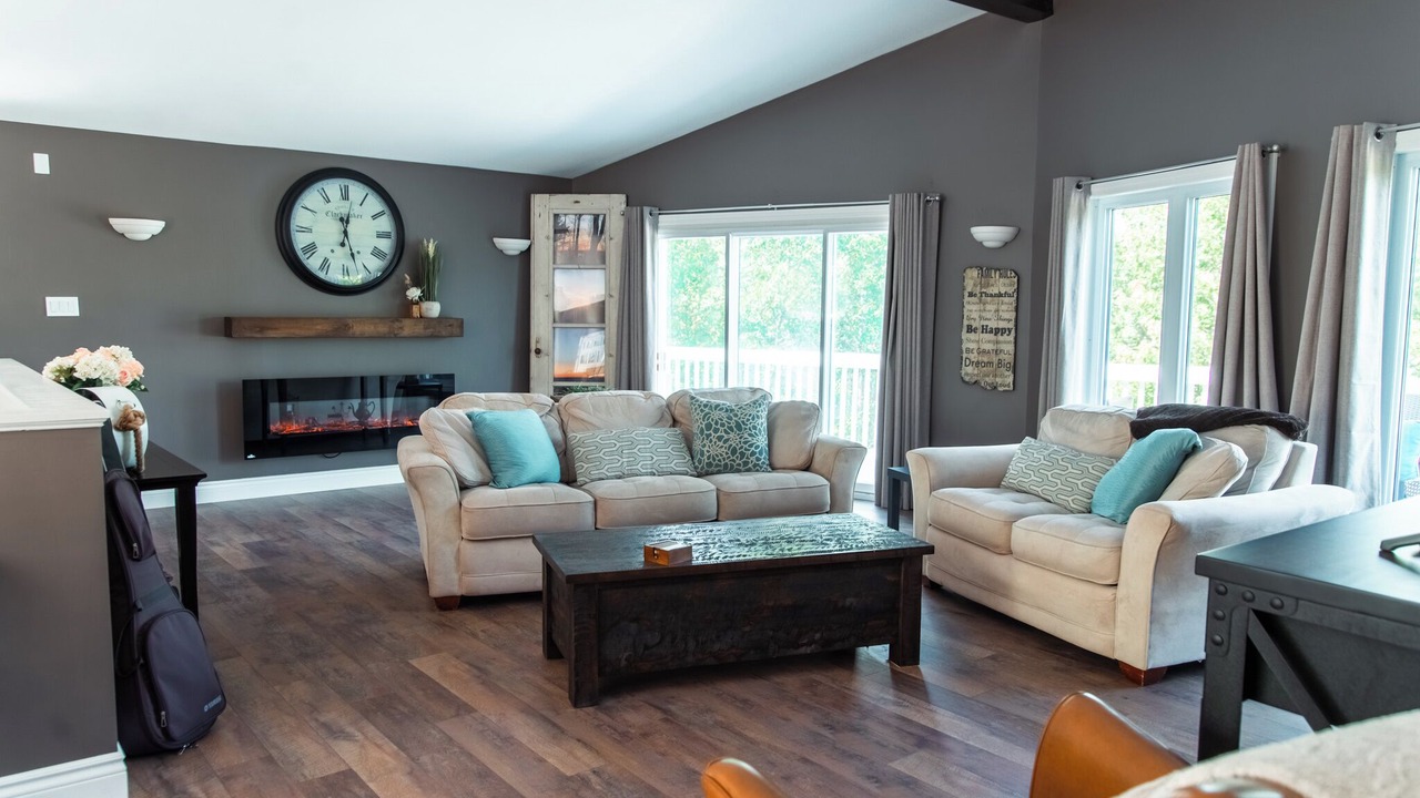 Photo of Livingroom in Nipissing