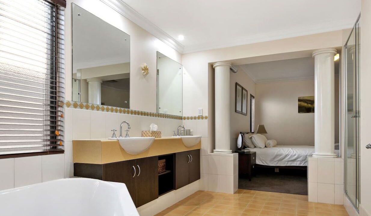 Photo of Bathroom in Wannanup