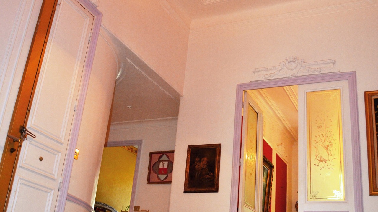 Photo of Others in Les Cinq Avenues