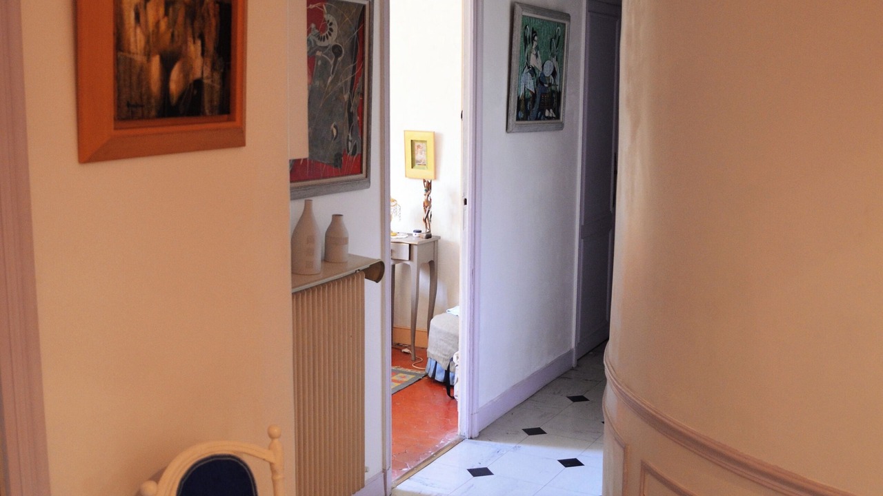 Photo of Others in Les Cinq Avenues