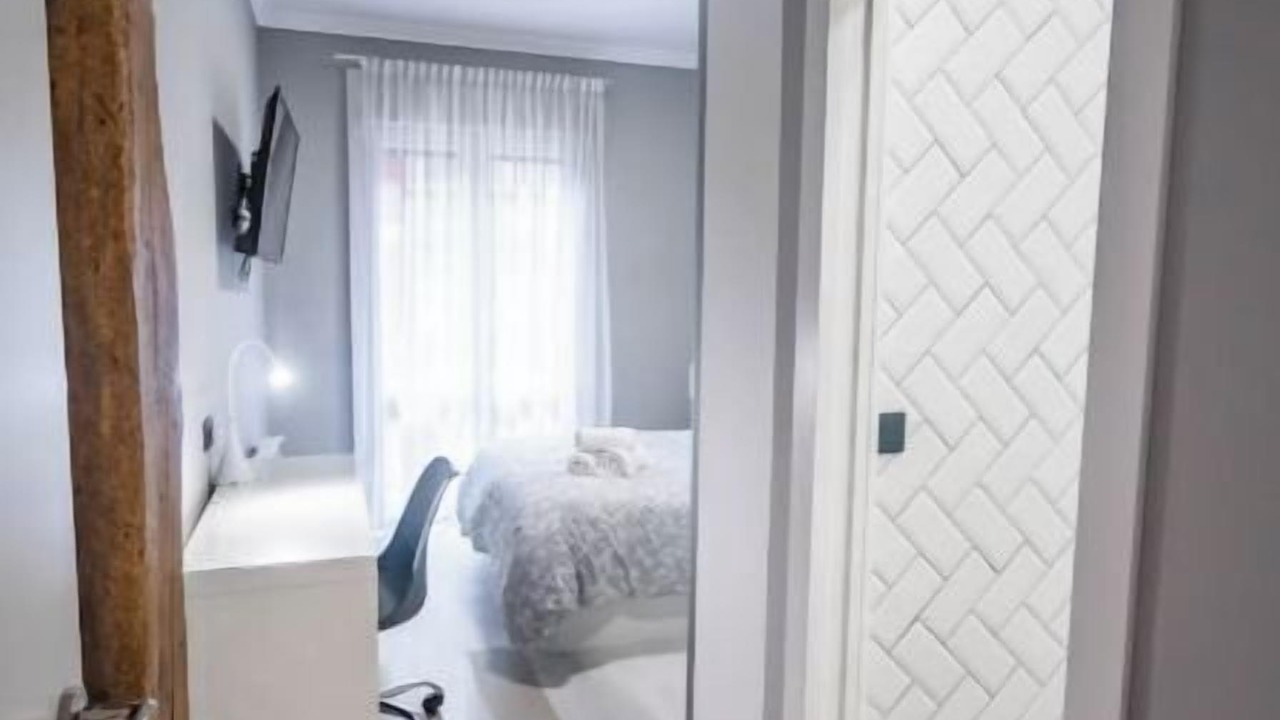 Photo of Bedroom in Bilbao City Centre