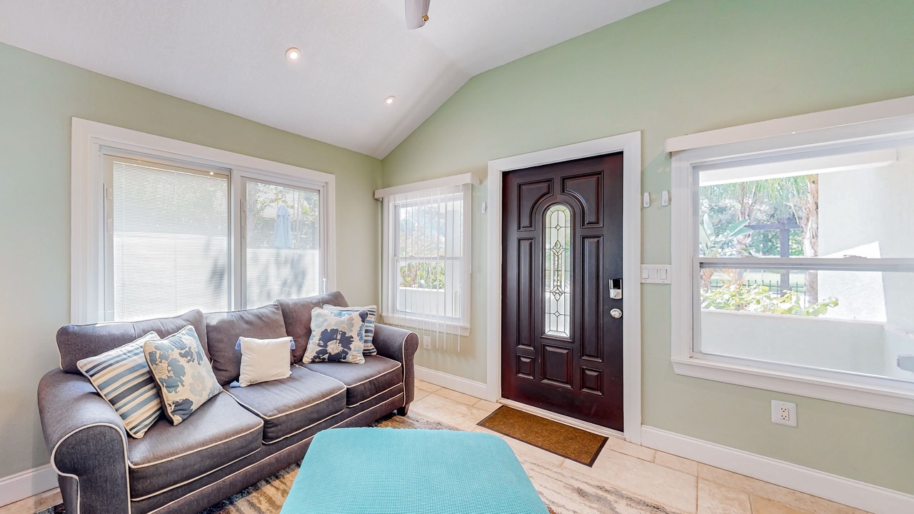 Photo of Livingroom in Bayou Oaks