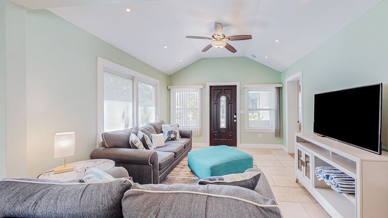 Photo of Livingroom in Bayou Oaks