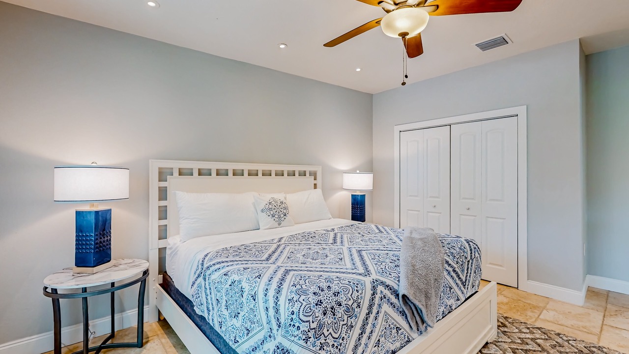 Photo of Bedroom in Bayou Oaks