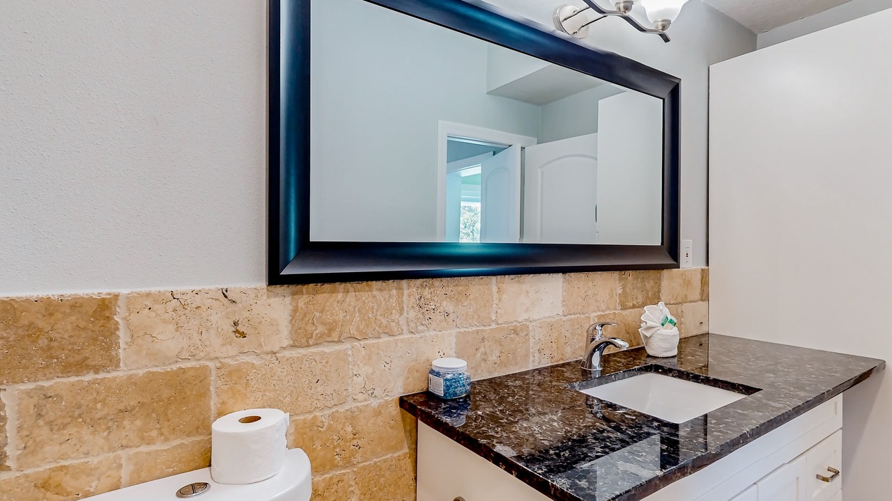 Photo of Bathroom in Bayou Oaks