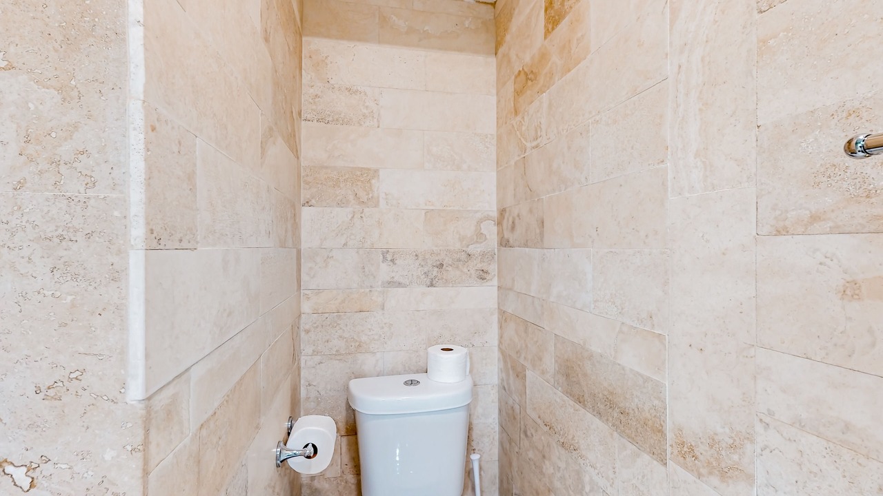 Photo of Bathroom in Bayou Oaks