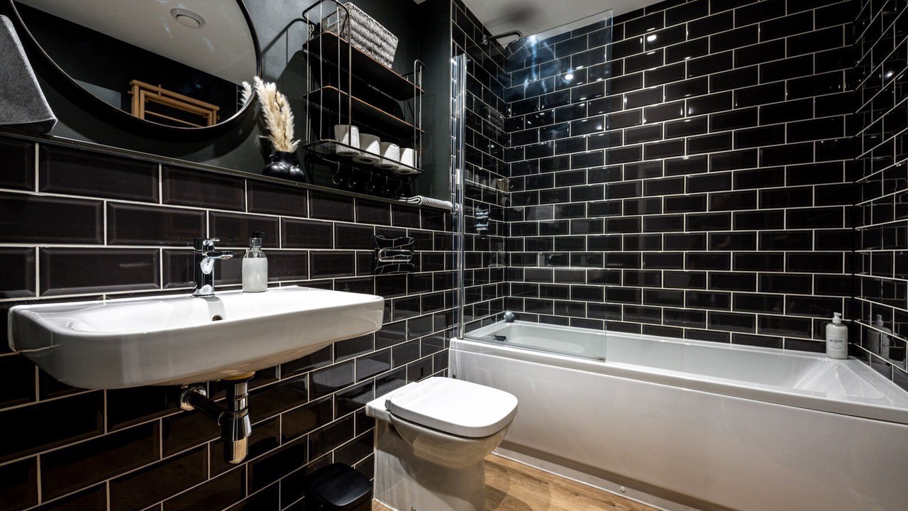 Photo of Bathroom in Butetown