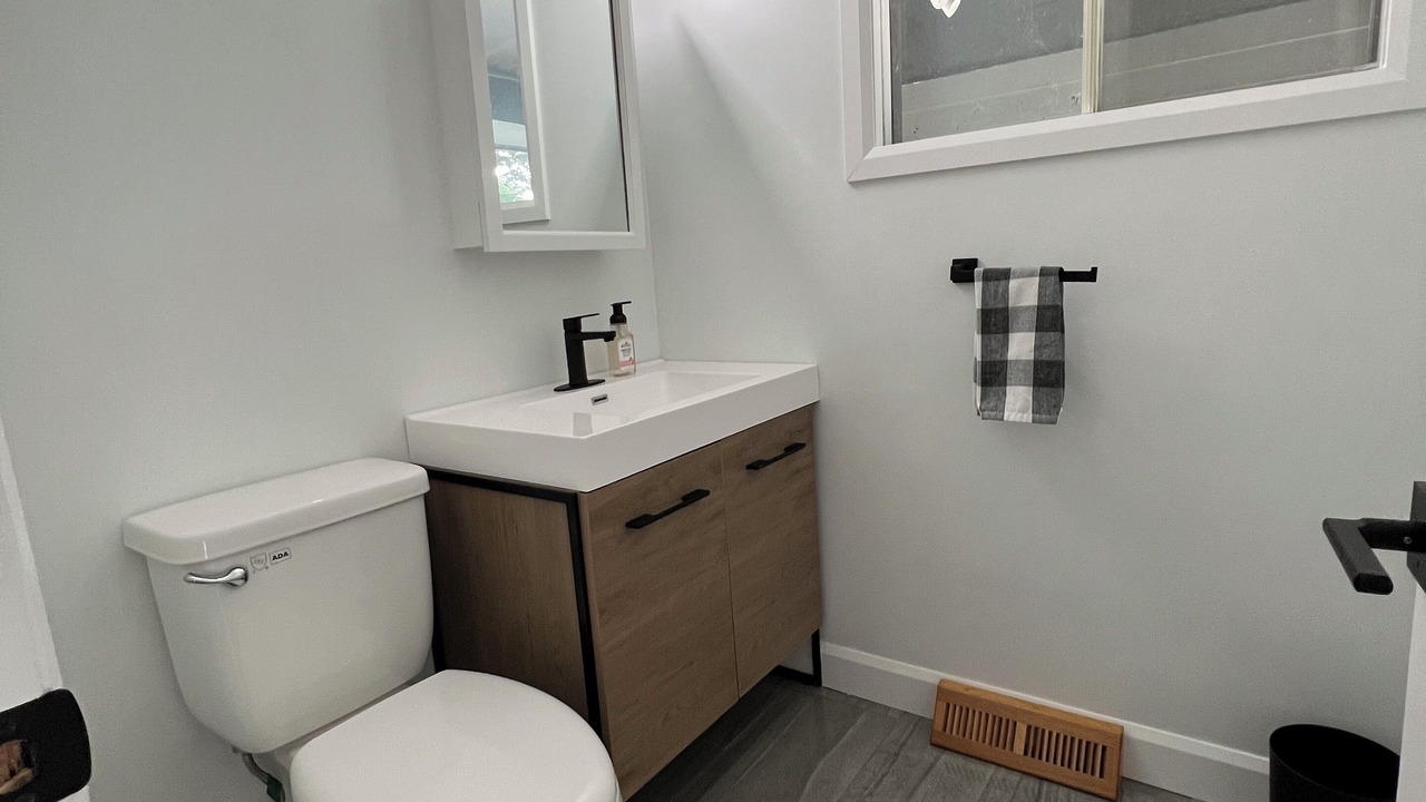 Photo of Bathroom in Pointe-Fortune