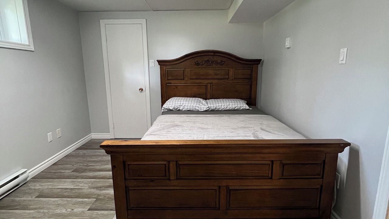 Photo of Bedroom in Pointe-Fortune