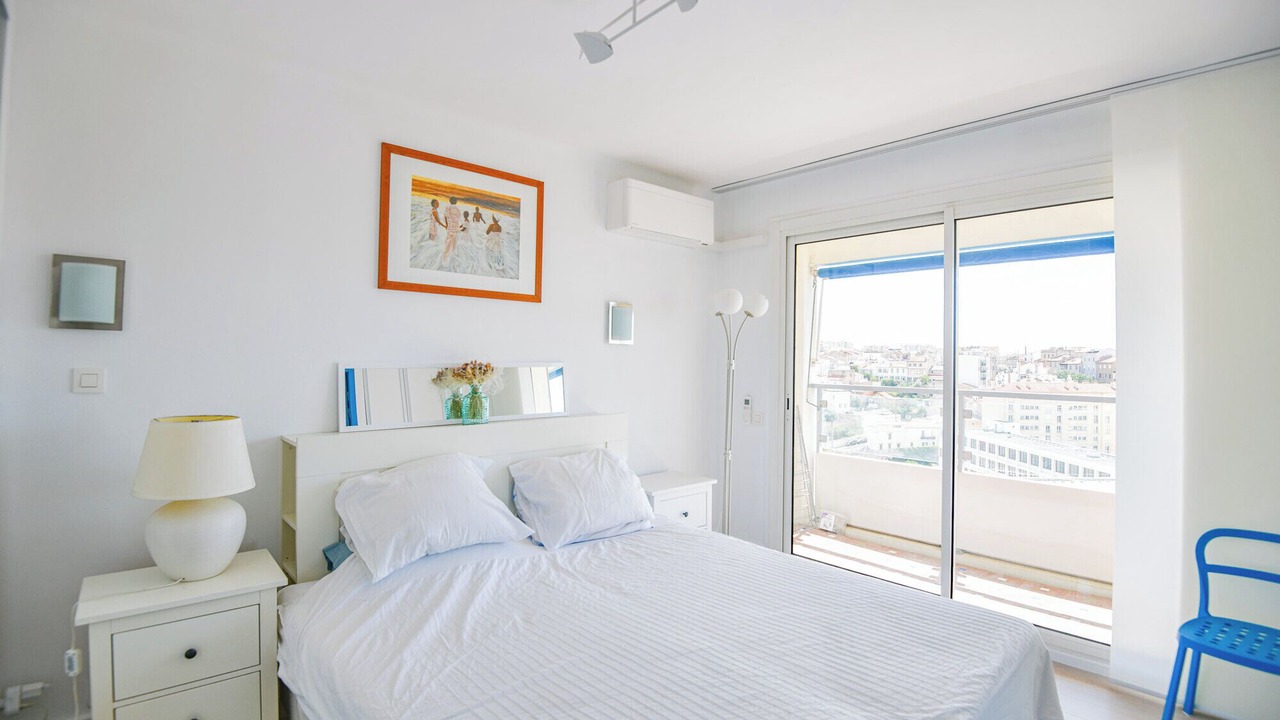 Photo of Bedroom in Le Pharo