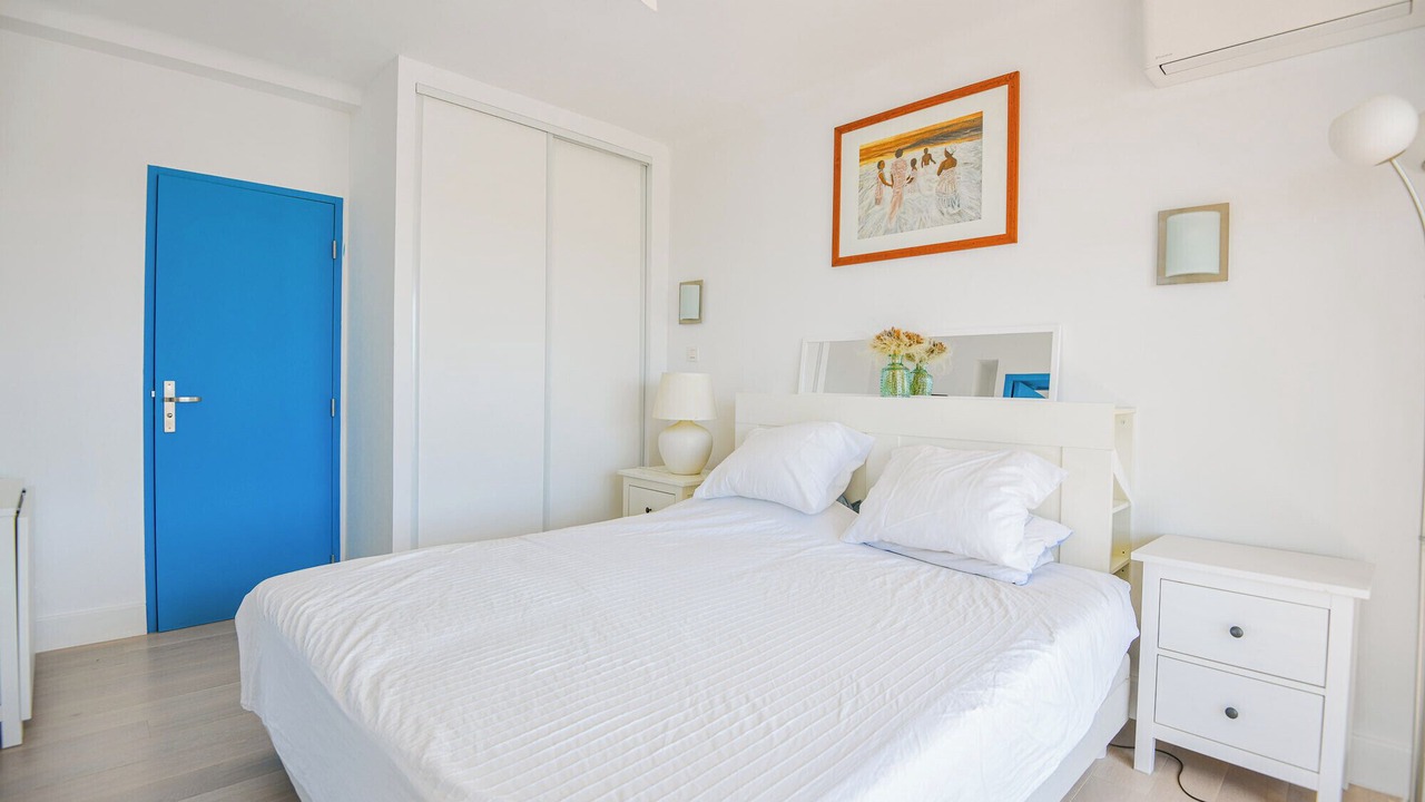 Photo of Bedroom in Le Pharo