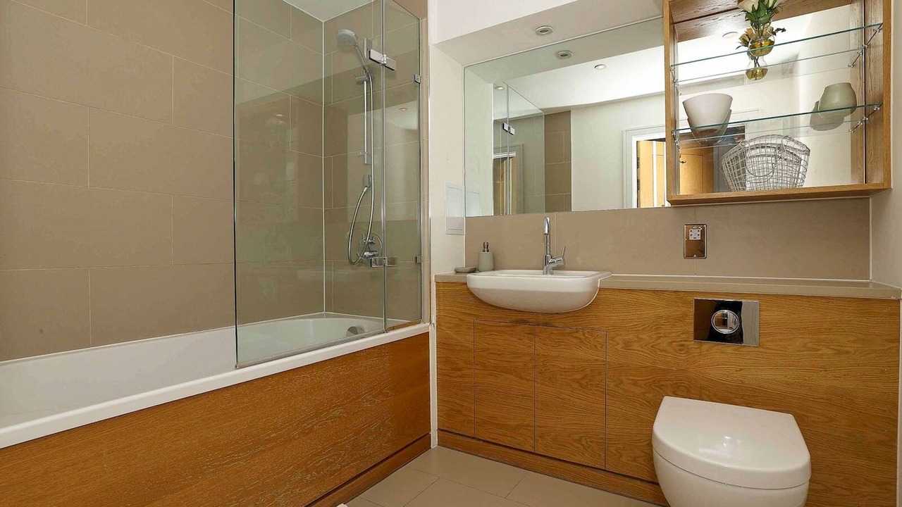 Photo of Bathroom in Canbury