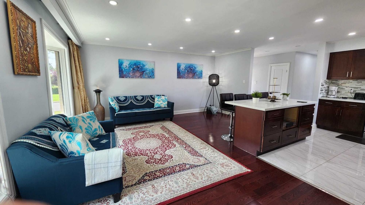 Photo of Livingroom in Woburn