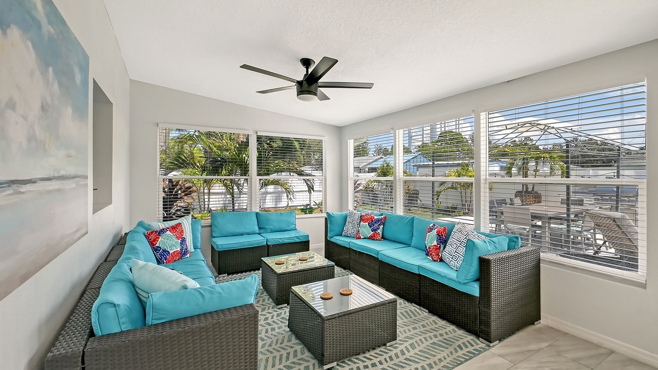 Photo of Livingroom in Trailer Estates