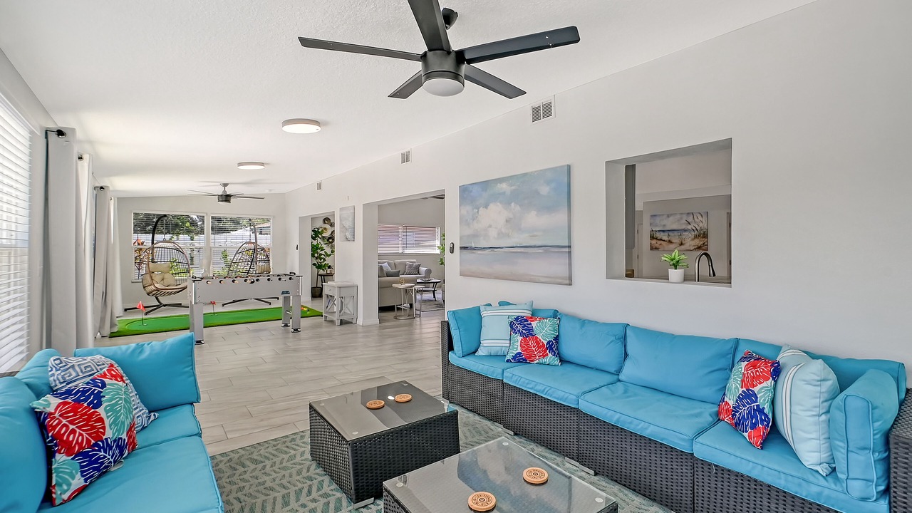 Photo of Livingroom in Trailer Estates